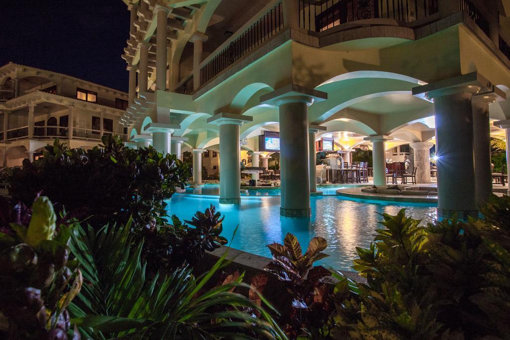 Coco Beach Resort San Pedro  Exterior photo